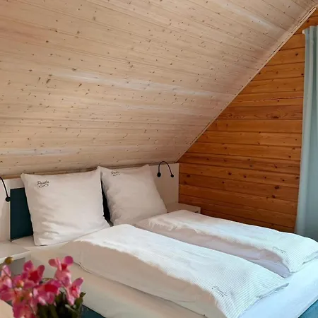 Biale Paula Niechorze